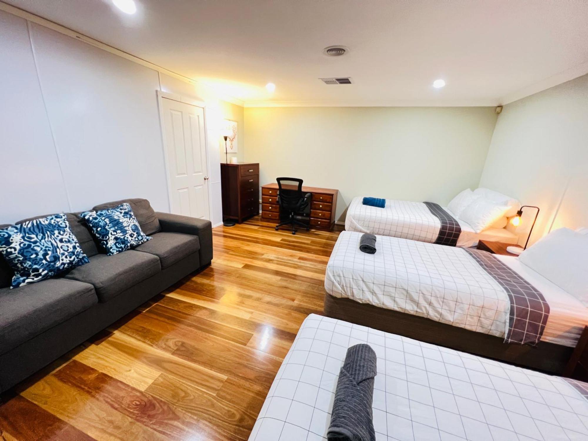 Sydenham Spacious 6 Bedroom Holiday Home 15 Min Away From Melbourne Airport מראה חיצוני תמונה