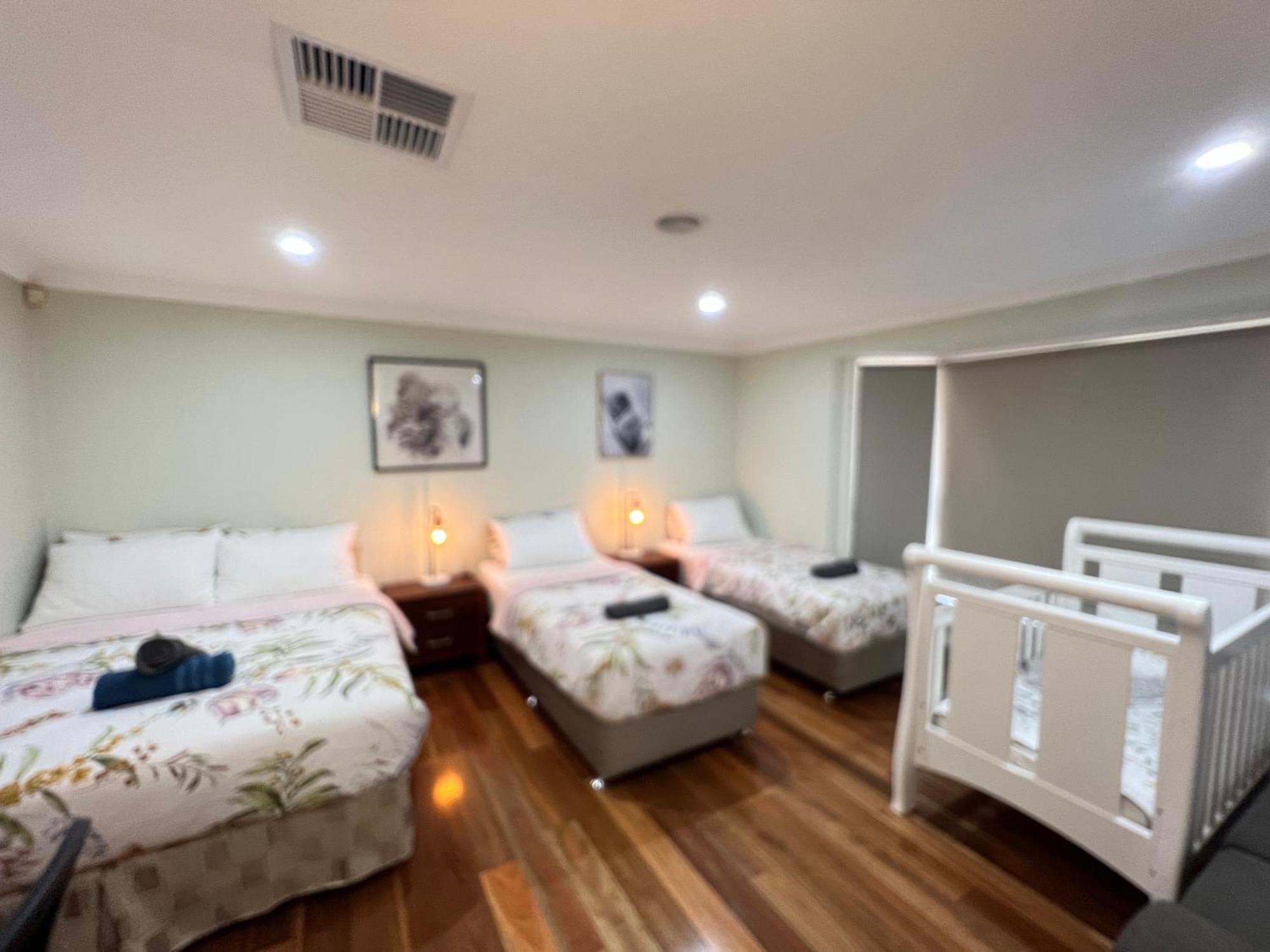 Sydenham Spacious 6 Bedroom Holiday Home 15 Min Away From Melbourne Airport מראה חיצוני תמונה