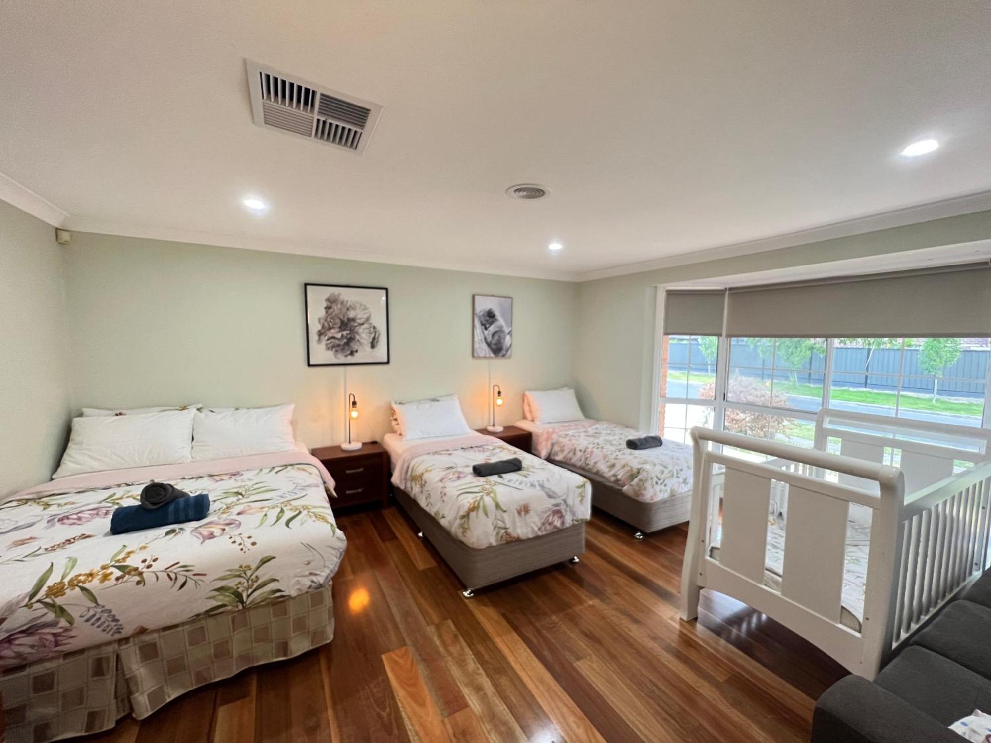 Sydenham Spacious 6 Bedroom Holiday Home 15 Min Away From Melbourne Airport מראה חיצוני תמונה